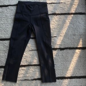 Navy Lululemon 19” Fast and Free Leggings EUC